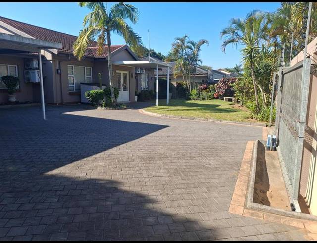 4 BEDROOM HOUSE FOR SALE IN MEER-EN-SEE
